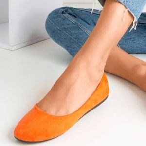 Lane Bryant Faux Suede Ballet Flat NWT Size 11W. Color orange